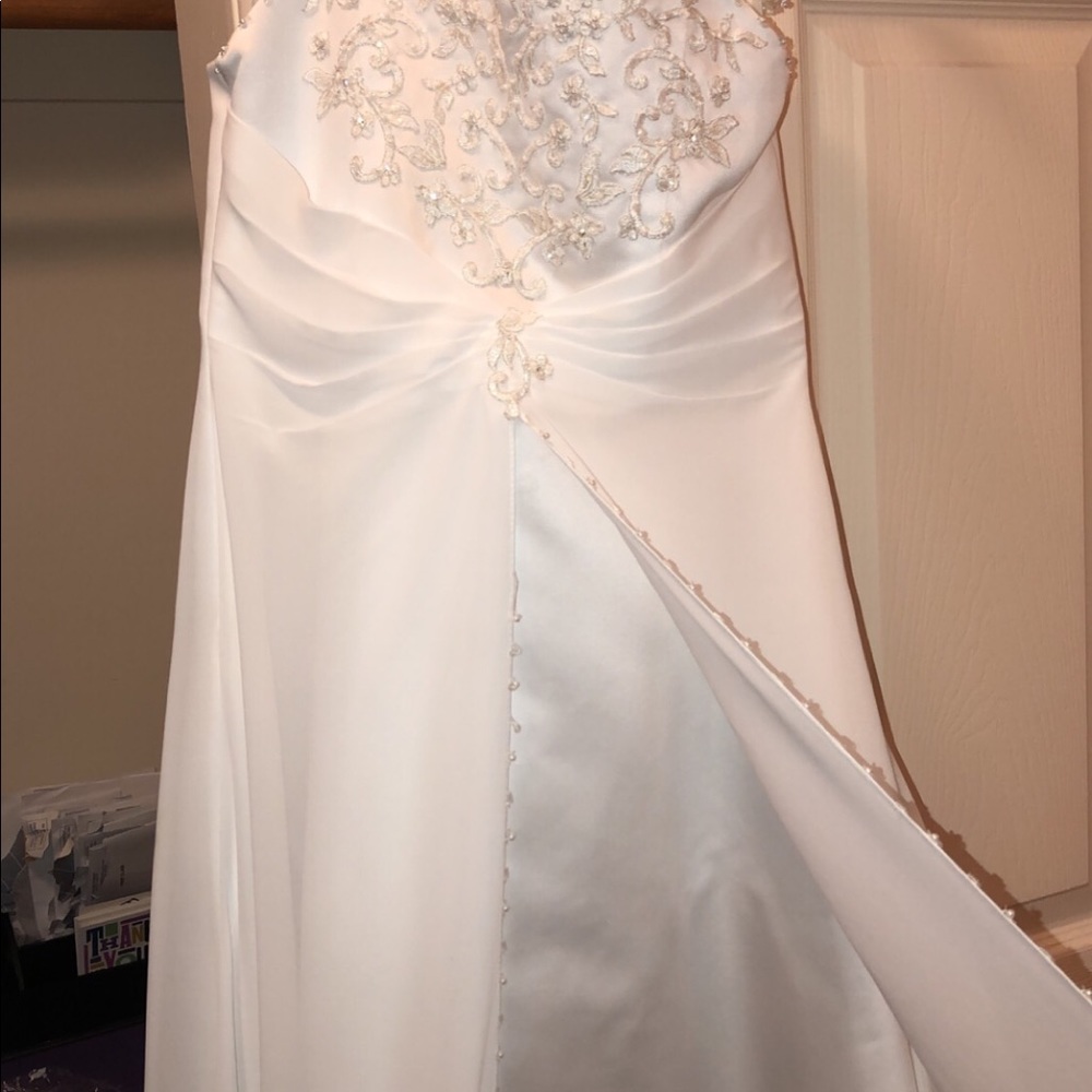 Older flower girl or Junior bridesmaids dress